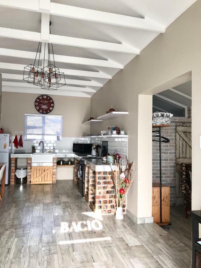 Posto Al Sole - Il Bacio Apartment Bellville Exterior photo
