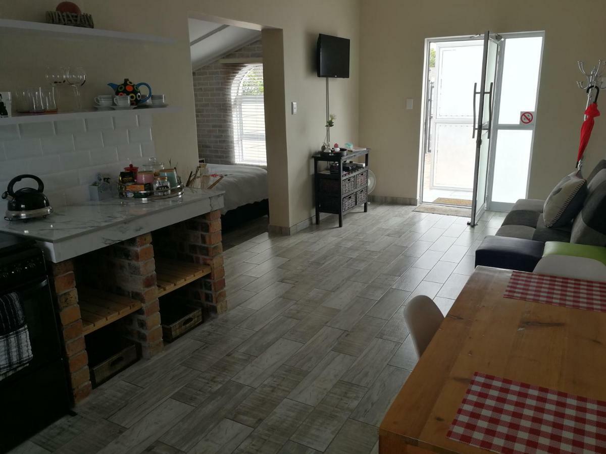 Posto Al Sole - Il Bacio Apartment Bellville Exterior photo